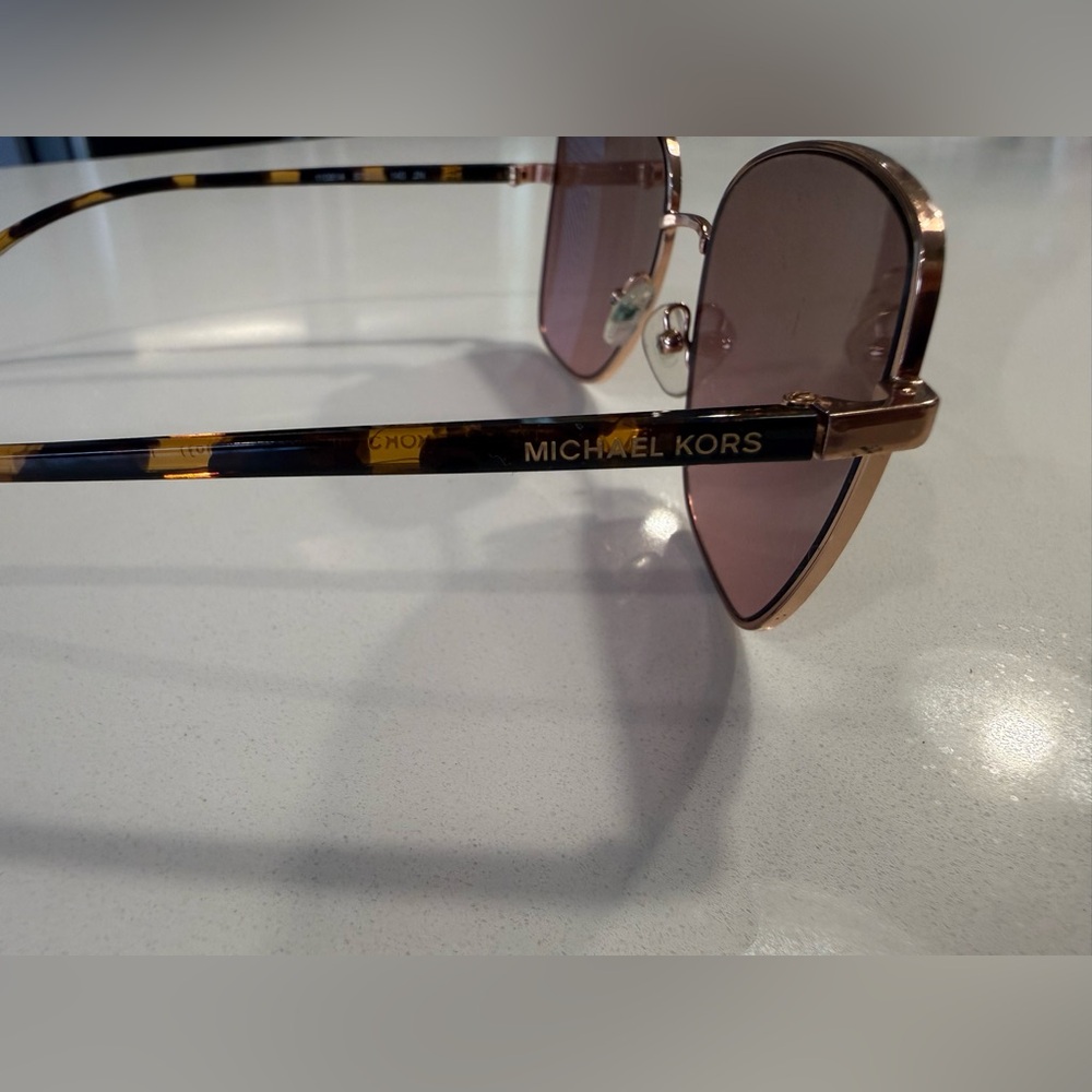 Michael Kors MK1134 KILLARNEY‎ SUNGLASSES (GOLD) Cordovan Gradient - Picture 5 of 6